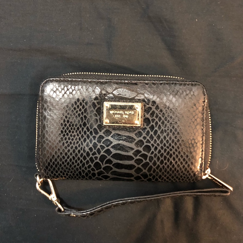 Michael Kors wristlet